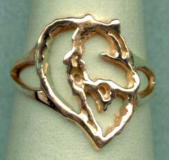 14K Gold Samoyed Silhouette Ring on Y Band